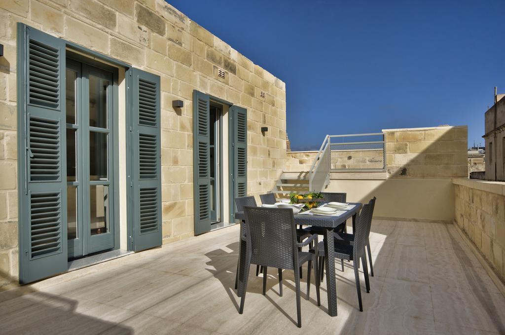 10 Strait Street Apartments Valletta Exteriör bild